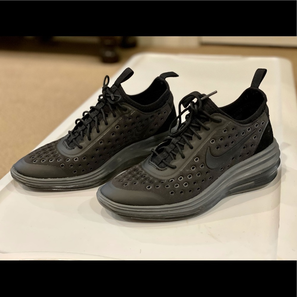 Nike wedge Lunaron sneakers Sz 6.5 Black/gray
